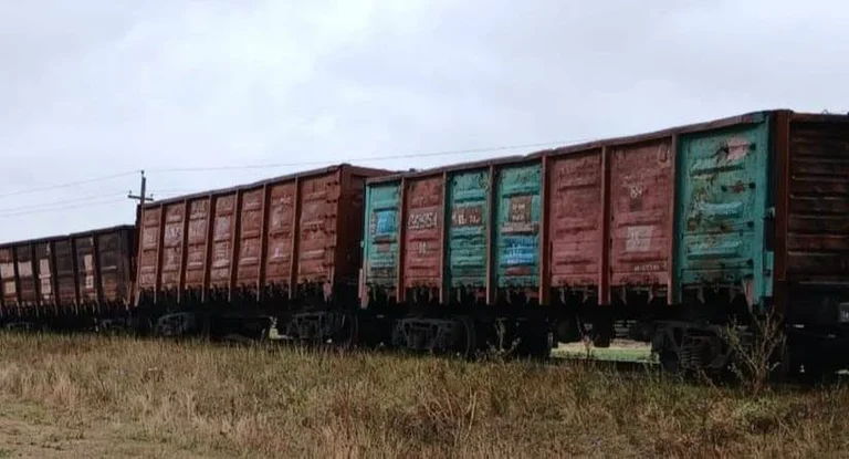 Cinci vagoane cu pietriș au deraiat pe sectorul de cale ferată Cahul - Prut 2