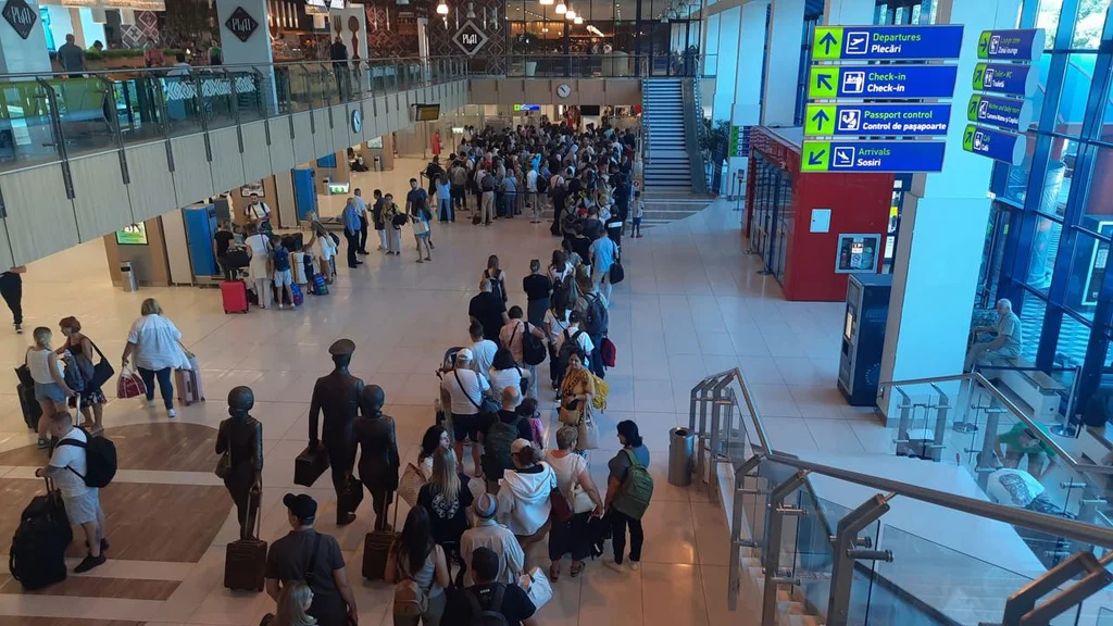 Mai multe locuri de așteptare, cozi mai mici și produse locale în față. Vasile Tofan cere modificări la Aeroportul Chișinău, în contextul fluxului mare de pasageri