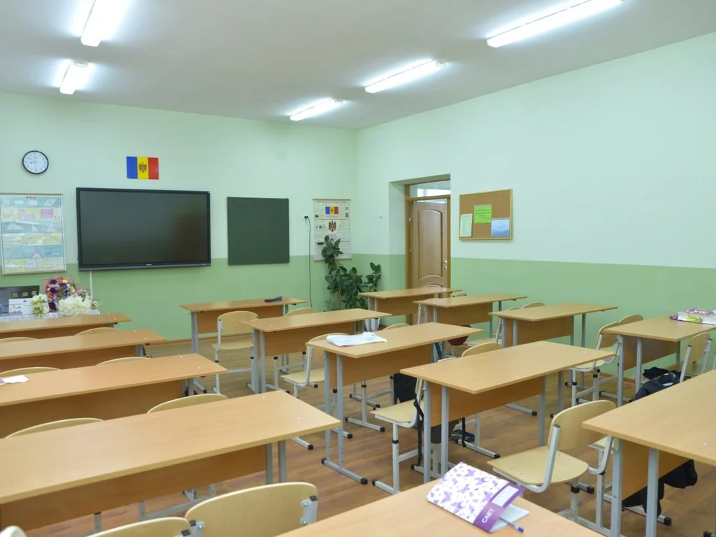 Noi reguli de evaluare în clasele primare: note în clasa a IV-a și mai puține teste