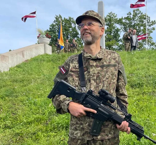 „Letonia mea. Responsabilitatea mea”. Fostul ambasador al UE în Republica Moldova, Jānis Mažeiks, a devenit rezervist al armatei letone
