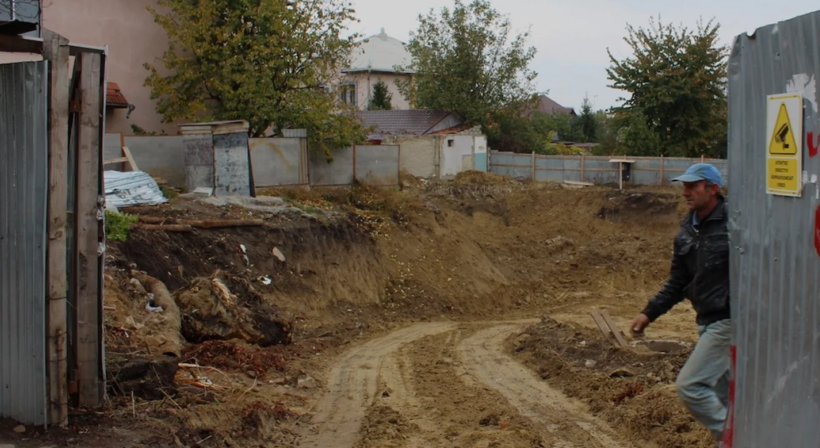 Afacere imobiliară mascată în centru medical sportiv? Schimb de acuzații între PAS și MAN privind construcția unui bloc din capitală