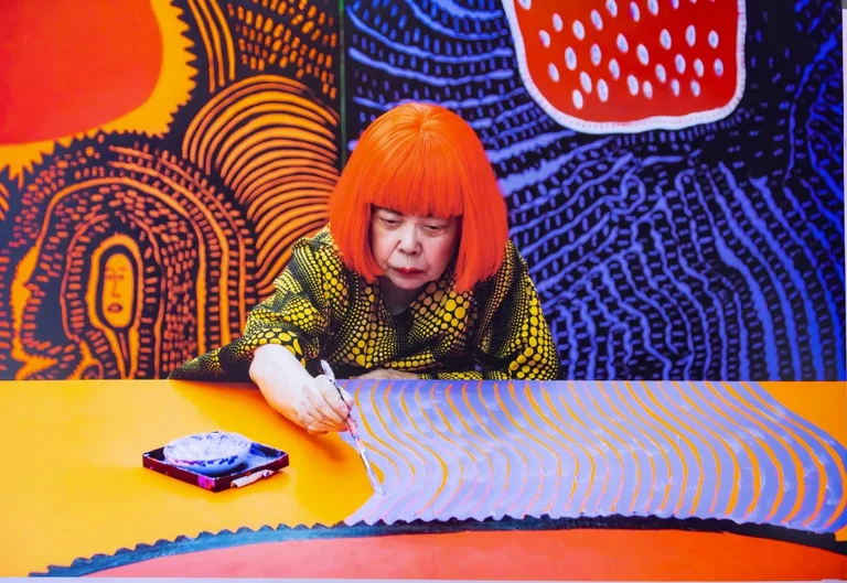 A murit Yayoi Kusama, femeia care a acoperit lumea cu buline