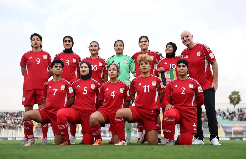 Fotbalistele afgane revin împreună pe teren după cinci ani de exil