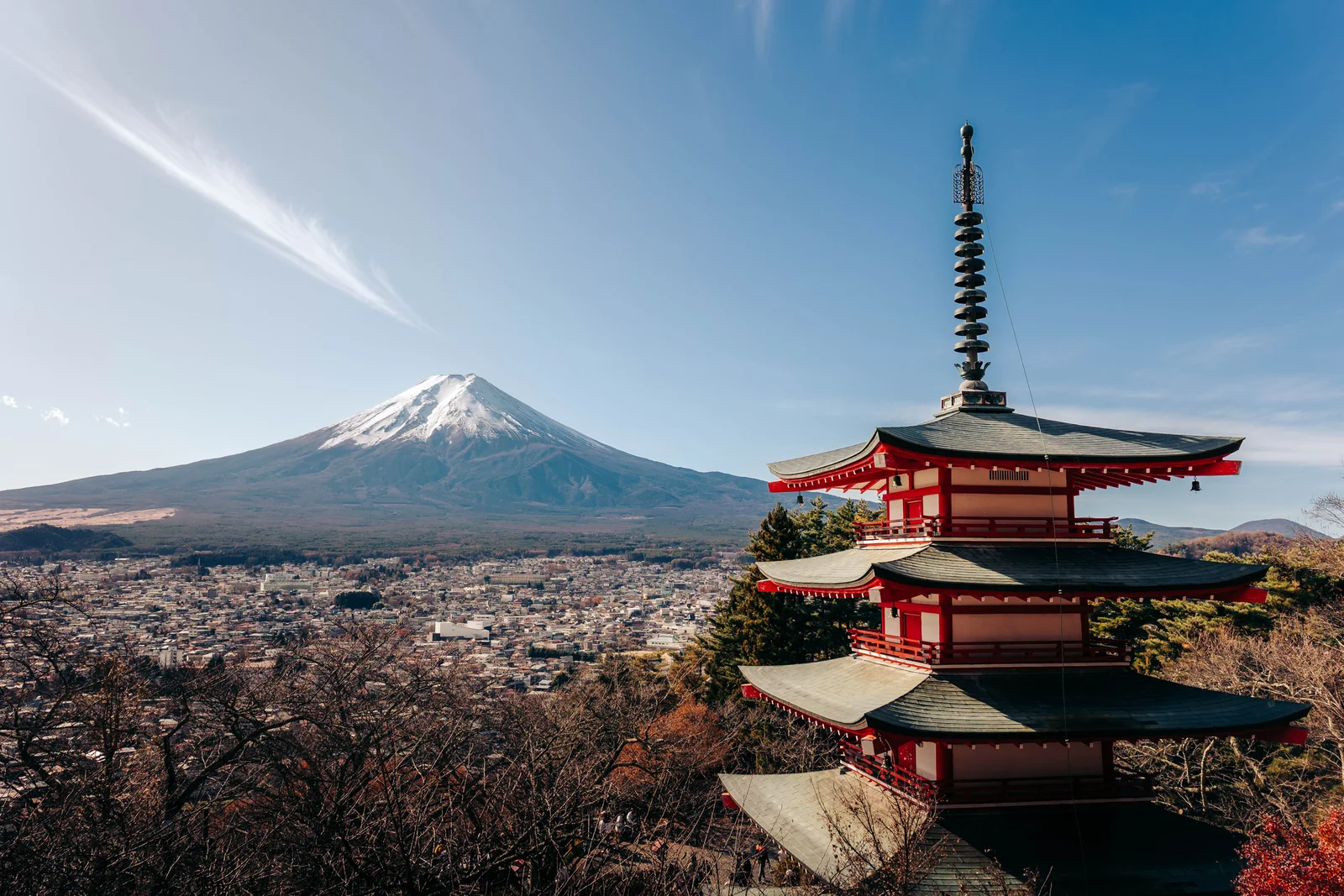 Două americance, arestate în Japonia cu 30 kg de canabis în bagaje. Una dintre ele spune că a acceptat pentru o călătorie gratuită