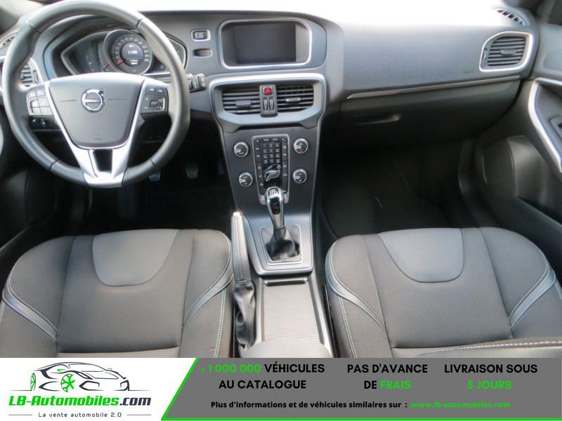 Volvo V40  T2 122 ch BVM - Photo 3 / 10