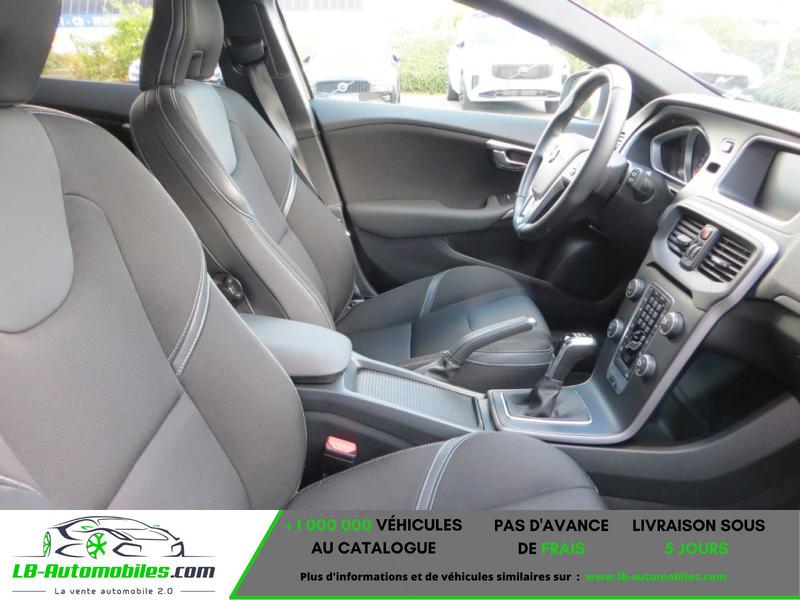 Volvo V40  T2 122 ch BVM - Photo 8 / 10
