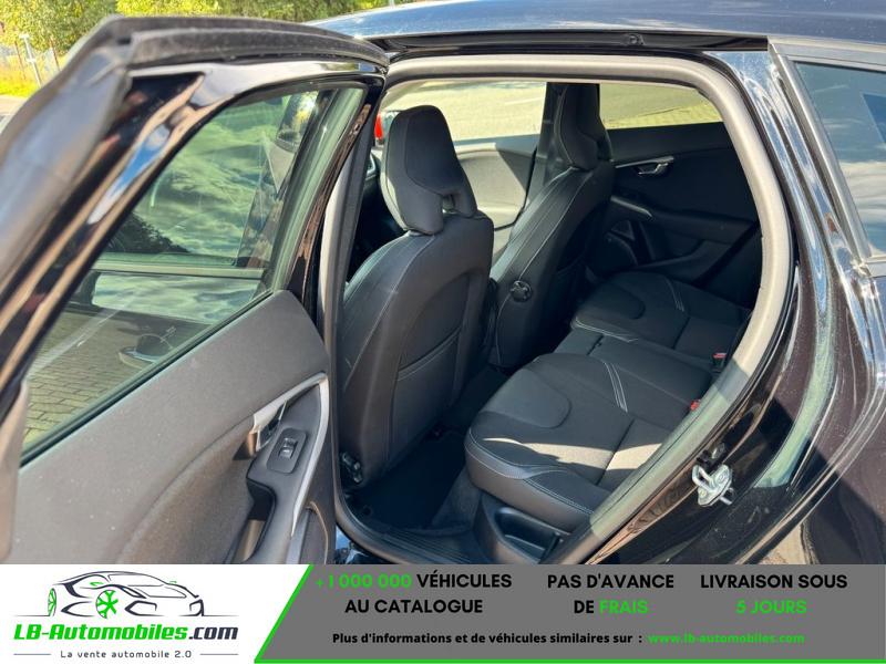 Volvo V40  T2 122 ch BVM - Photo 8 / 8