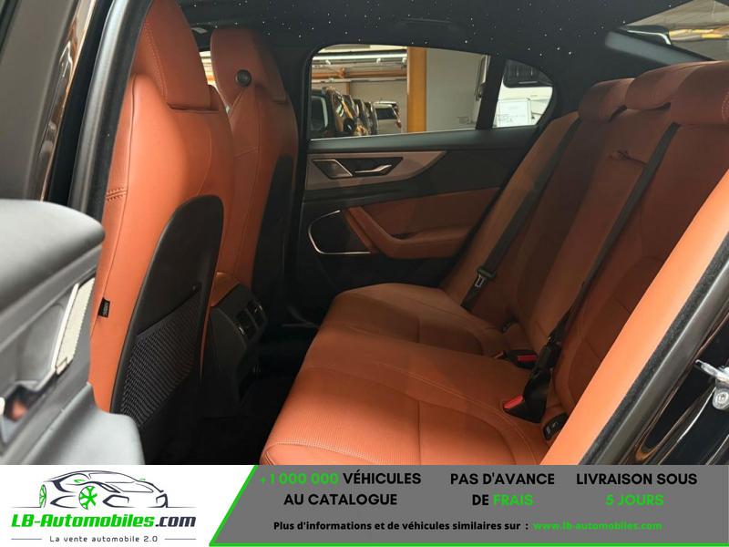 Jaguar XE P250 BVA - Photo 8 / 10