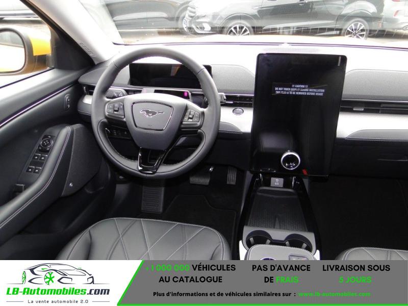 Ford Mustang Mach-E 99 kWh 294 ch - Photo 3 / 6