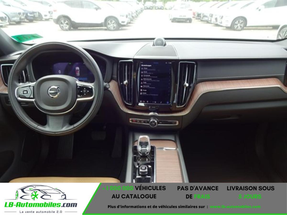 Volvo XC60 T8 AWD 310 ch + 145 ch BVA - Photo 2 / 11