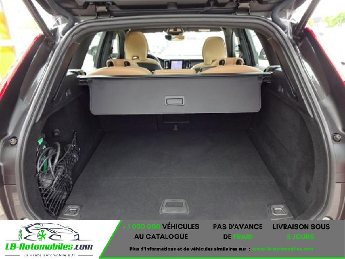 Volvo XC60 T8 AWD 310 ch + 145 ch BVA - Photo 11 / 11