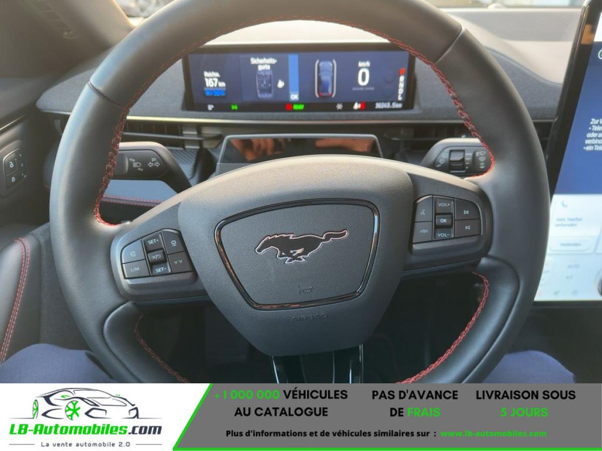 Ford Mustang Mach-E 99 kWh 351 ch AWD - Photo 6 / 7