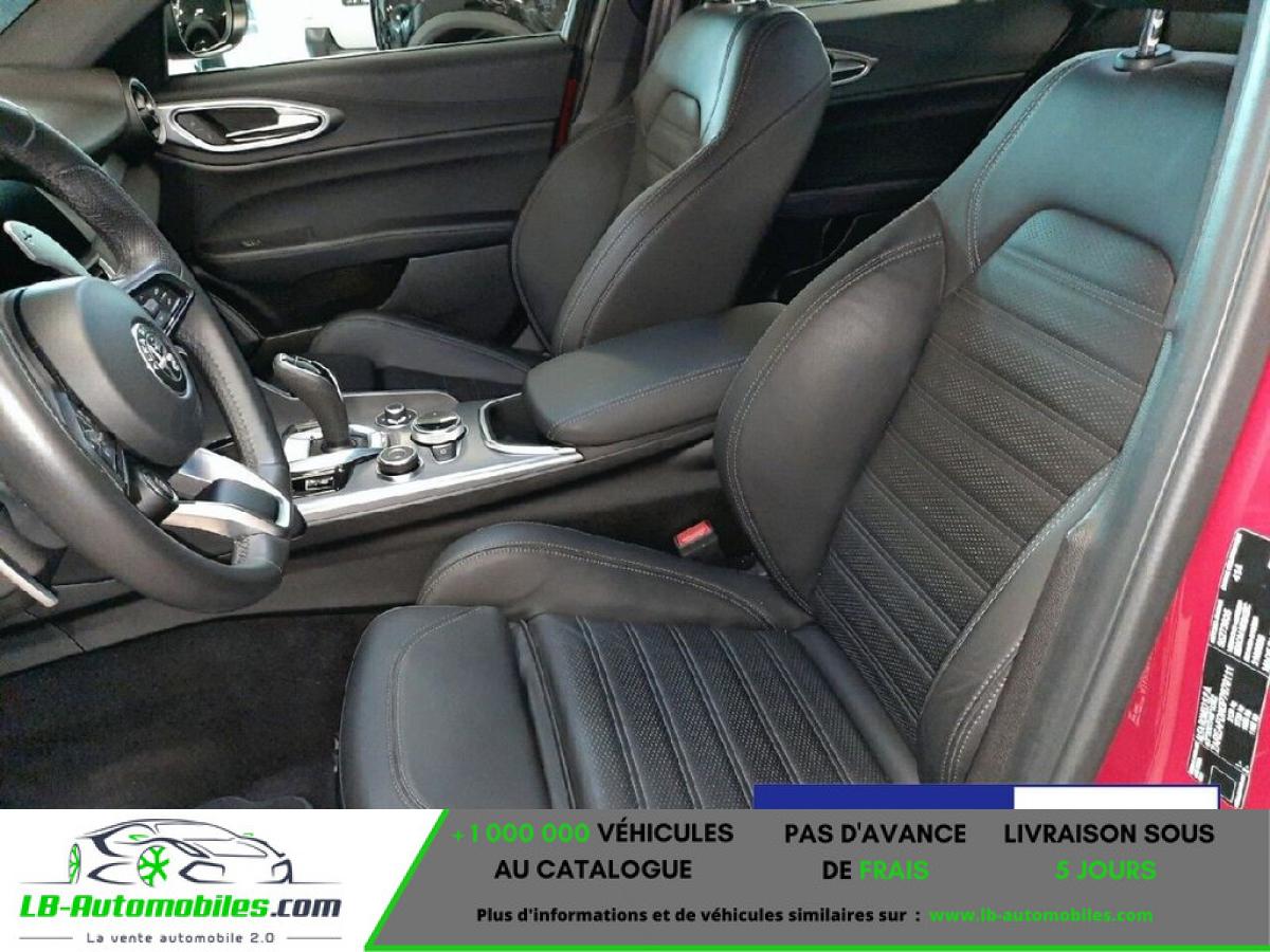Alfa Romeo Giulia 2.0 T 280 ch BVA Q4 - Photo 3 / 6