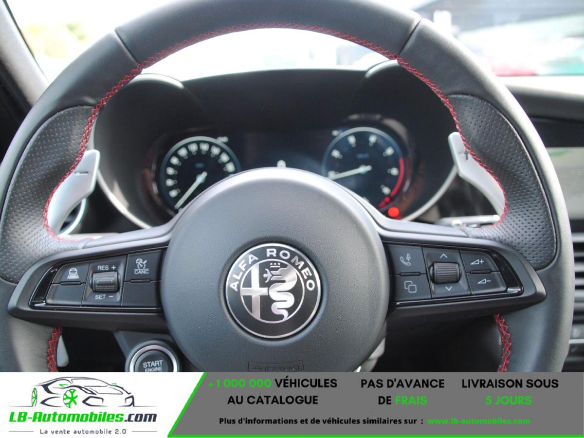 Alfa Romeo Giulia 2.0 T 280 ch BVA Q4 - Photo 13 / 25