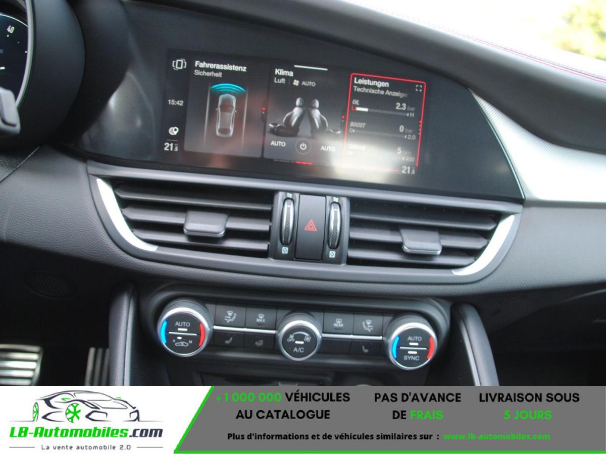 Alfa Romeo Giulia 2.0 T 280 ch BVA Q4 - Photo 15 / 25