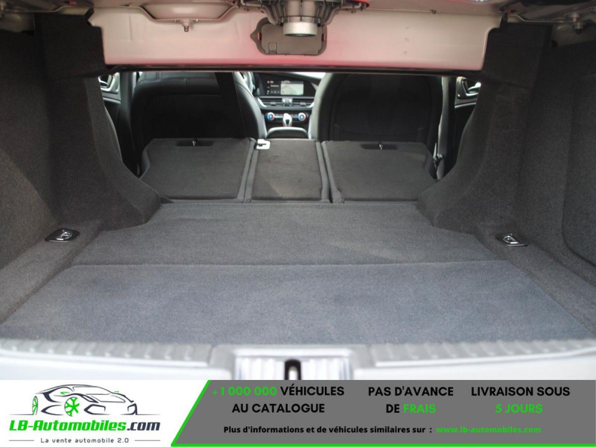Alfa Romeo Giulia 2.0 T 280 ch BVA Q4 - Photo 23 / 25