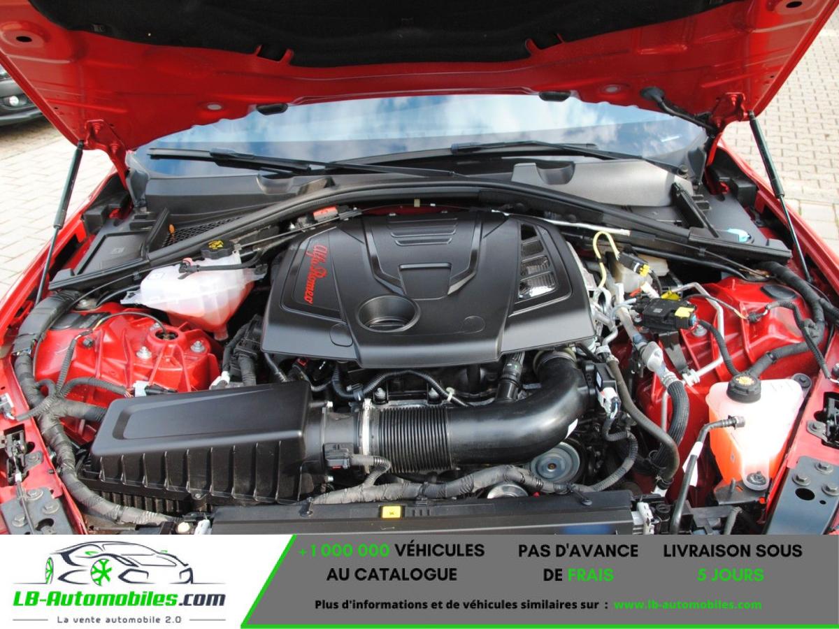 Alfa Romeo Giulia 2.0 T 280 ch BVA Q4 - Photo 24 / 25