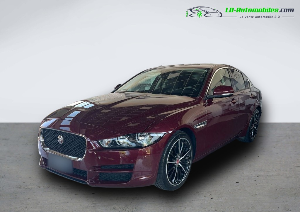 Jaguar XE 240 ch BVA