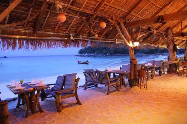 Strandvakantie Ko Racha zon zee in Thailand