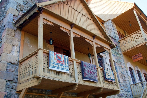 Diljian in Armenië, Georgië