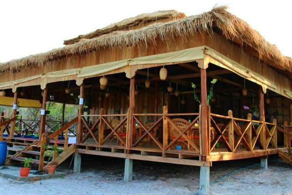 Samloem in Koh Rong, Cambodja