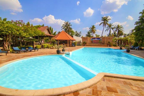 Zwembad in Battambang, Cambodja