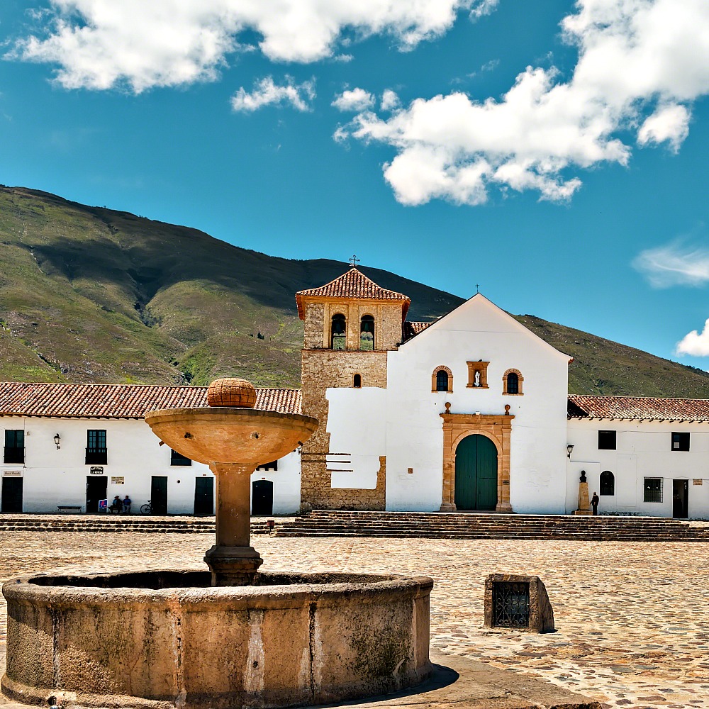 colombia villa de leyva stadsplein met fontein
