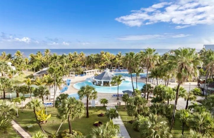 Hotel strand sol zwembad resort in Cuba