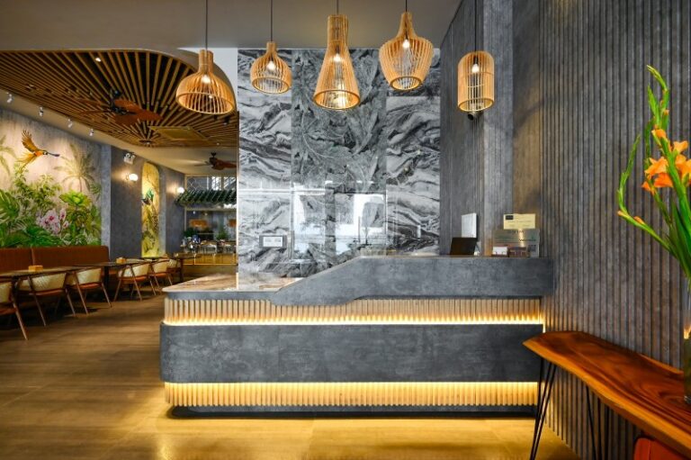 Hotel in Saigon in Indochina