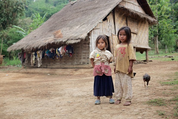 Khmou dorp lokaal verblijf in Laos