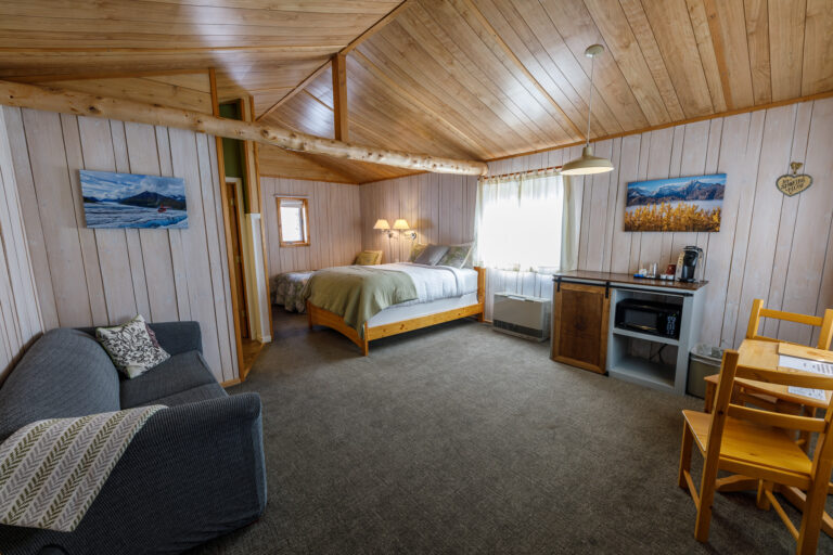 Sheep Mountain Lodge in Alaska