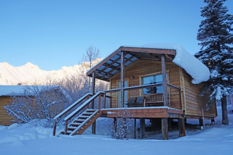 Sheep Mountain Lodge in Alaska