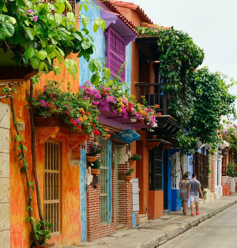 Colombia Cartagena straat met gekleurde huizen