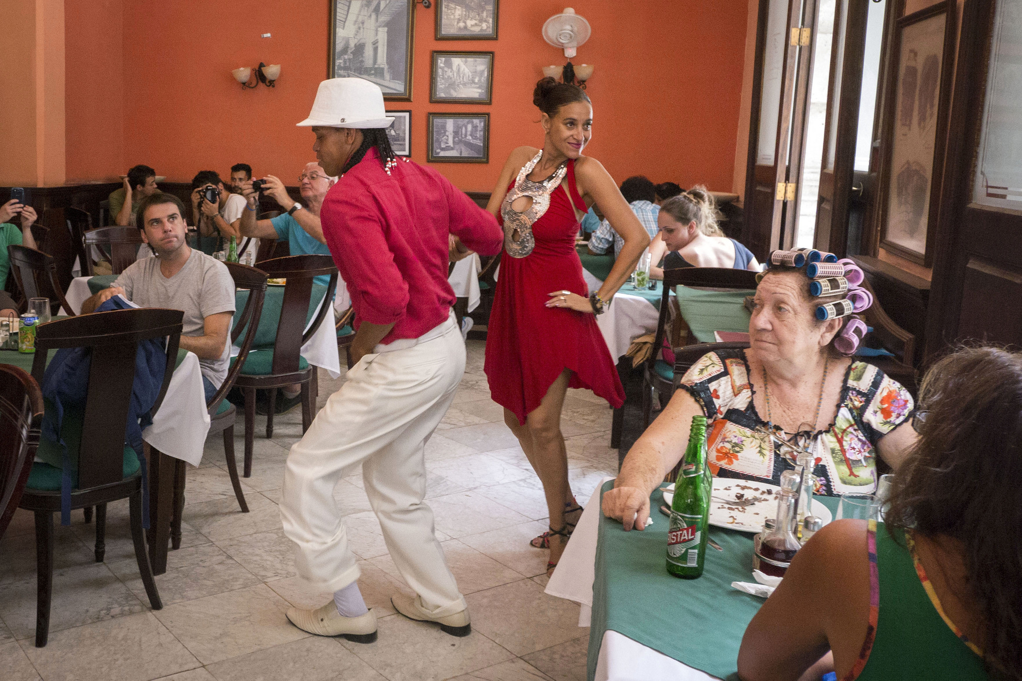 Dans in Havana, Cuba