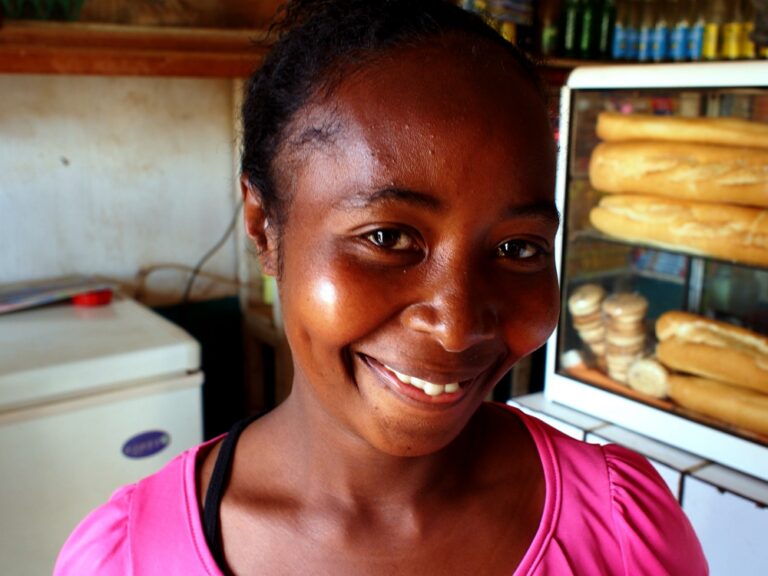 Foto van lachende local in Madagaskar