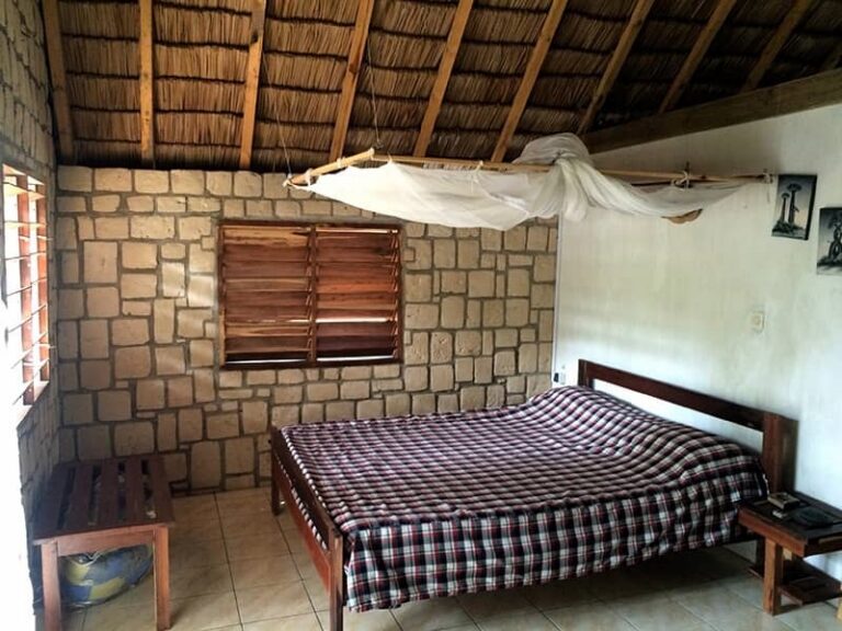 Tweepersoonskamer in een hotel in Madagaskar