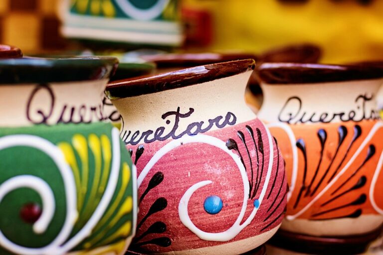Mexicaans kleurrijk aardewerk