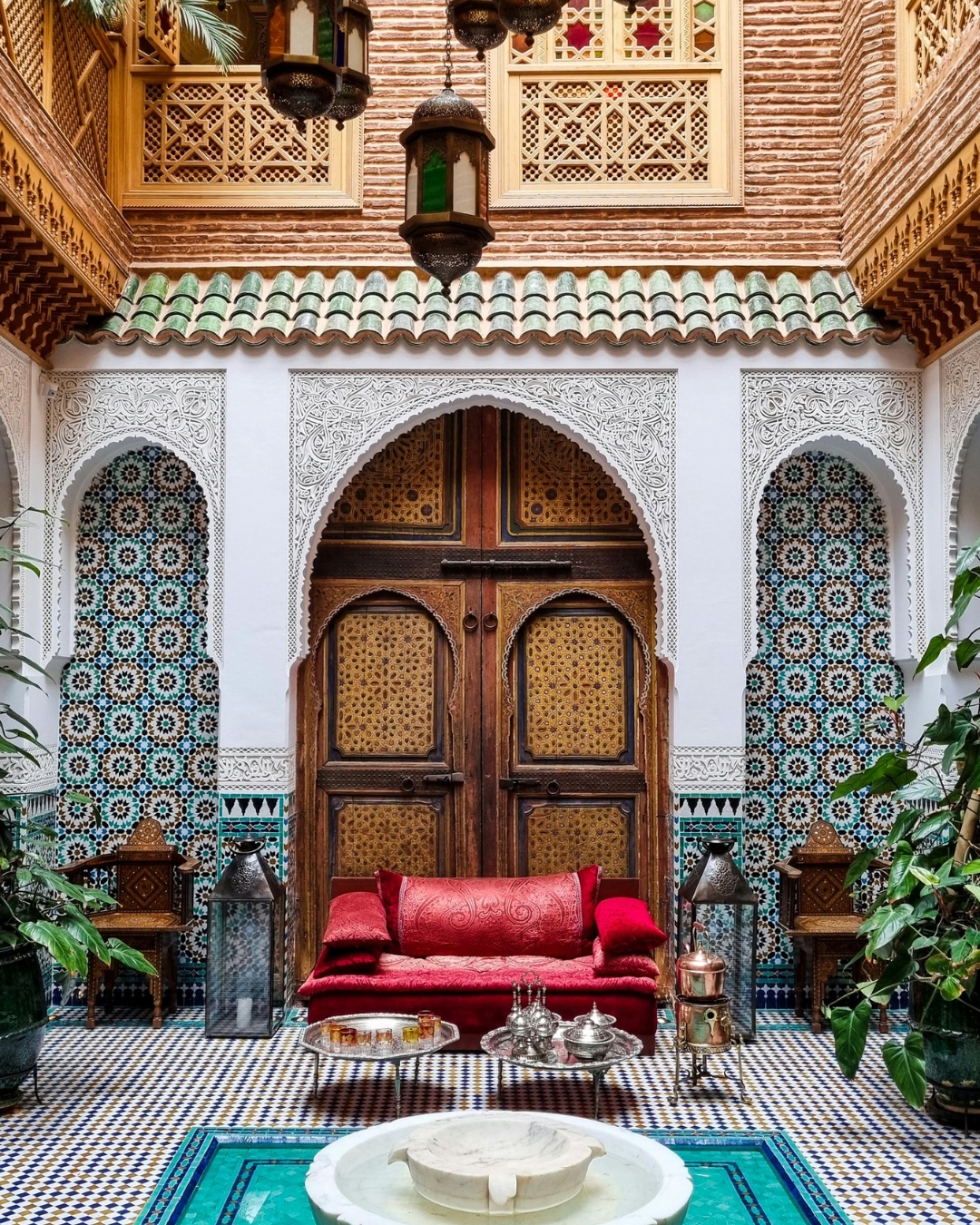 kleurrijke riad in marokko