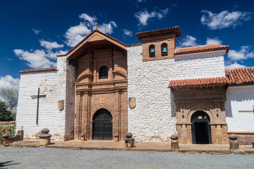 witte kerk in de stad villa de leyva in colombia