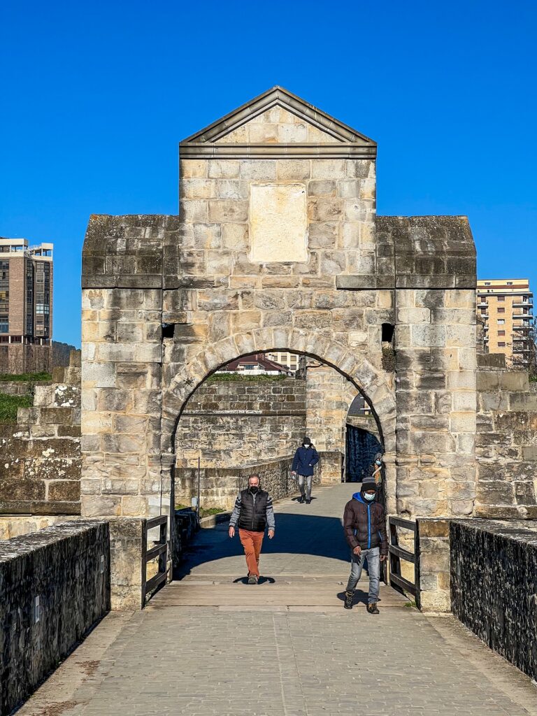 Toegangspoort Citadel in Pamplona