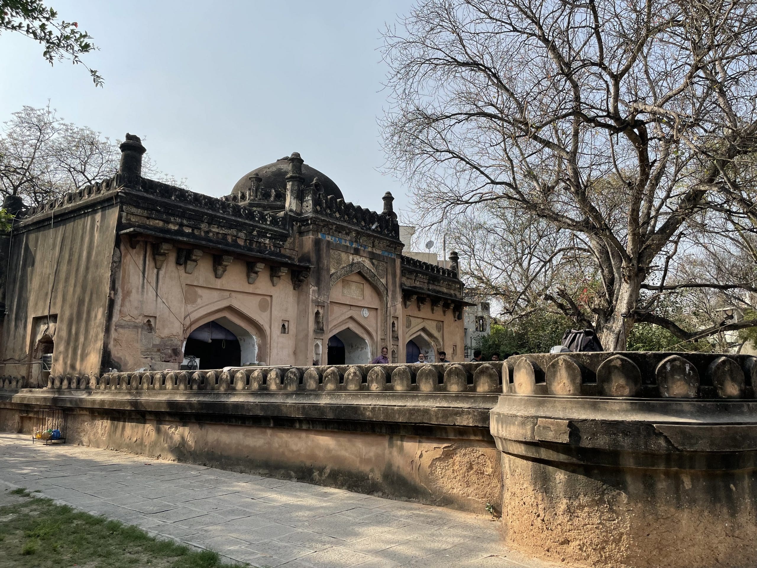 Muslims allege Delhi Police stopped Friday prayer in 16 mosques