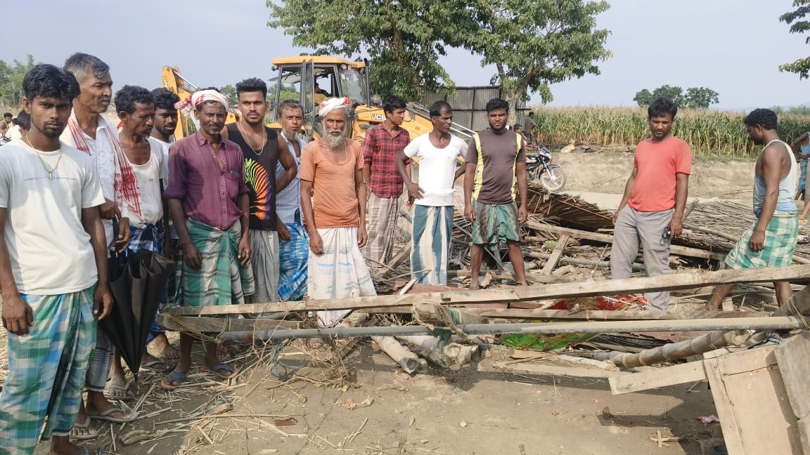 Dholpur evictions: Shanties of evicted Muslim families reduced to rubbles during “relocation” drive