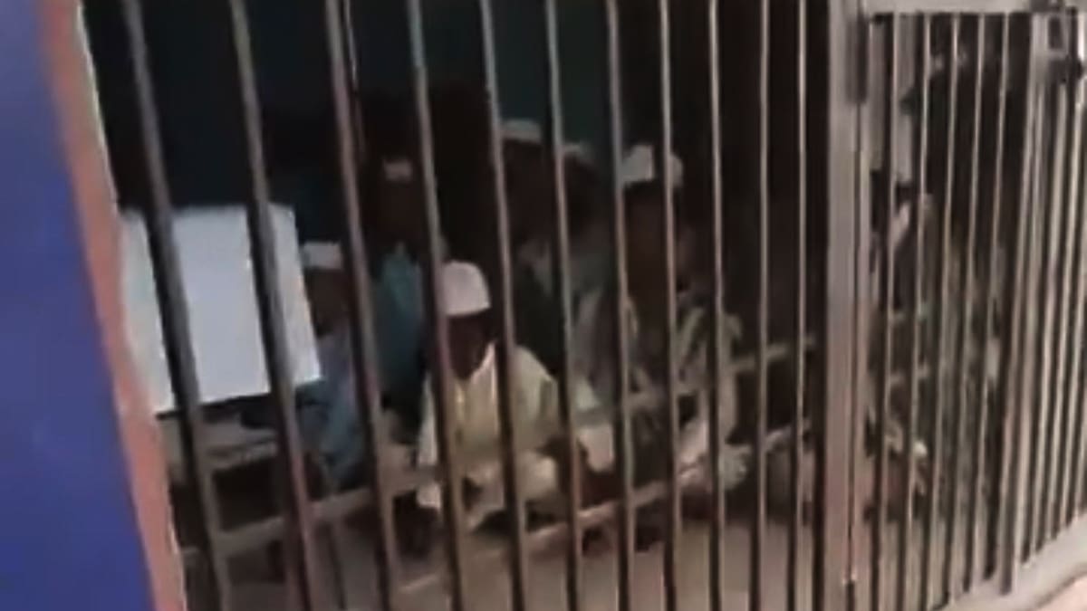 Bihar: 32 Muslim kids, guardian detained and held in a prison cell for 14 hrs, released after public outcry