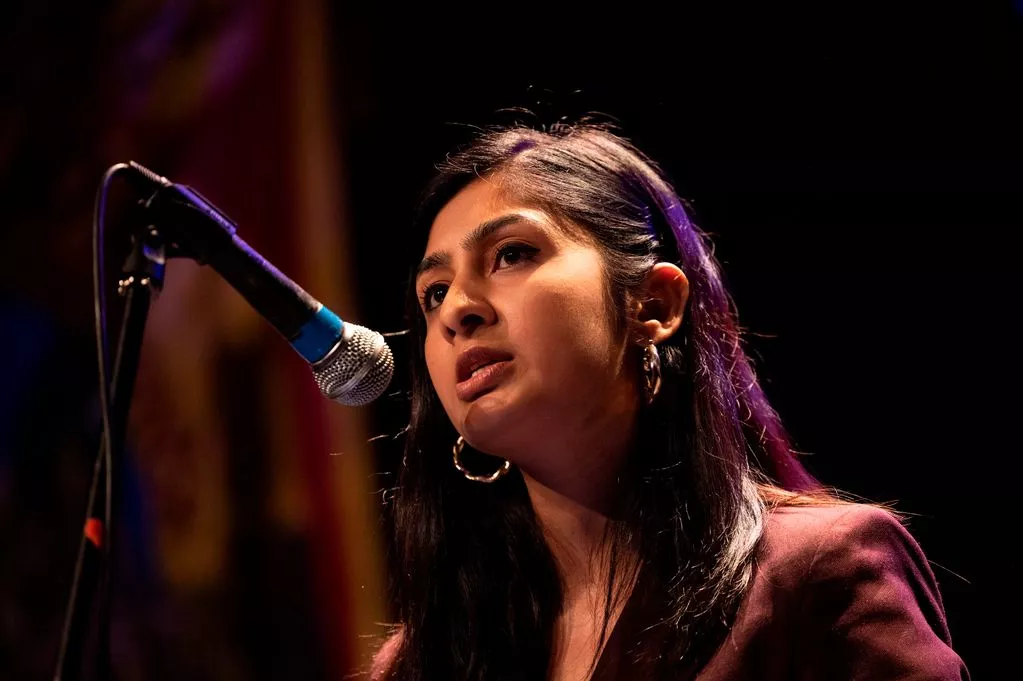 UK: Zarah Sultana says she is quitting Labour to start party with Jeremy Corbyn