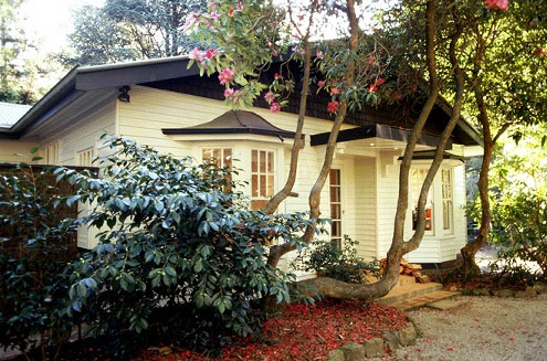 Out side of Lochiel Accommodation