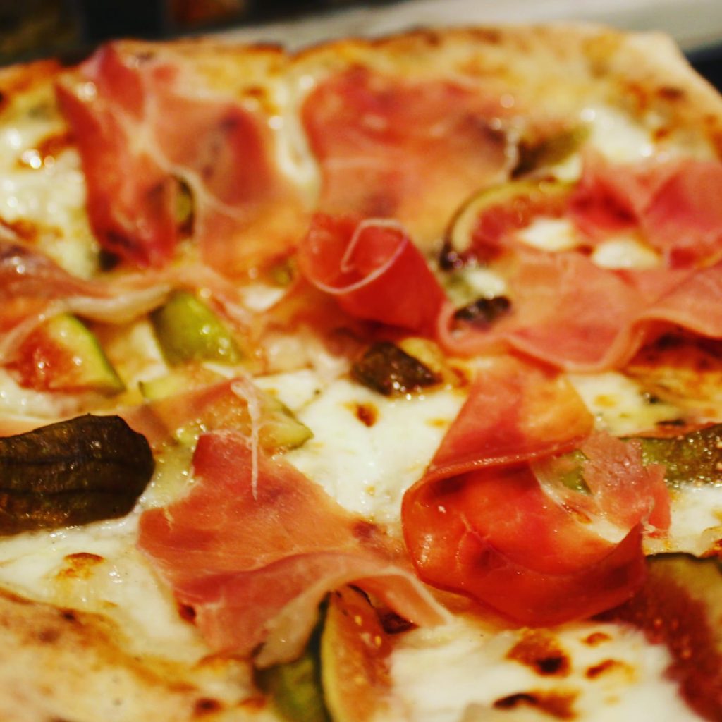 best woodfire pizza - pizzeria on the road - sydney