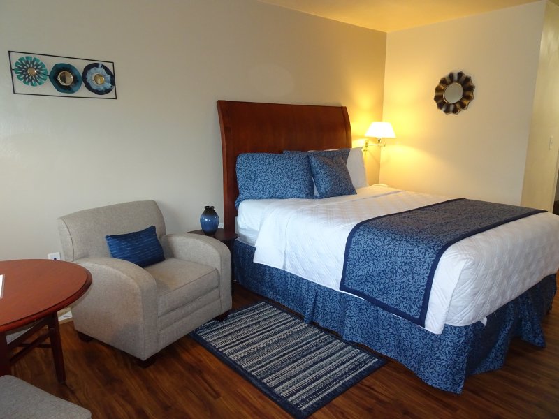 comfortable bedding-christiansburg-affordable corporate suites