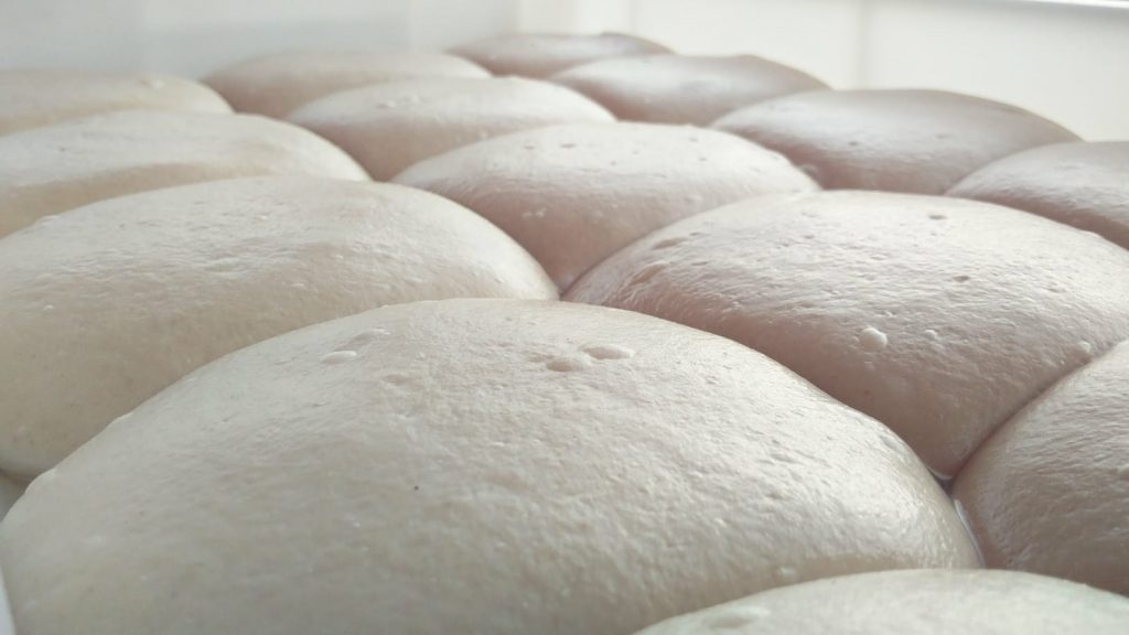 fresh pizza dough - pizzeria on the road - sydney