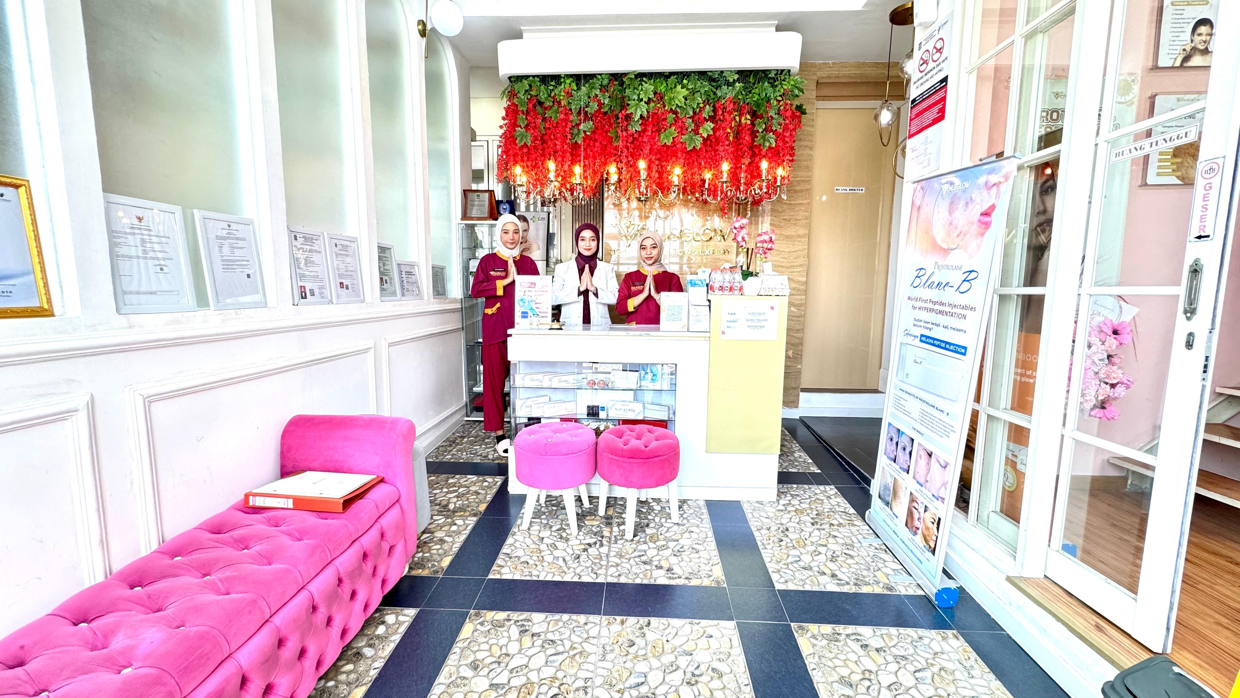 venus-glow-clinic-surabaya-lobby