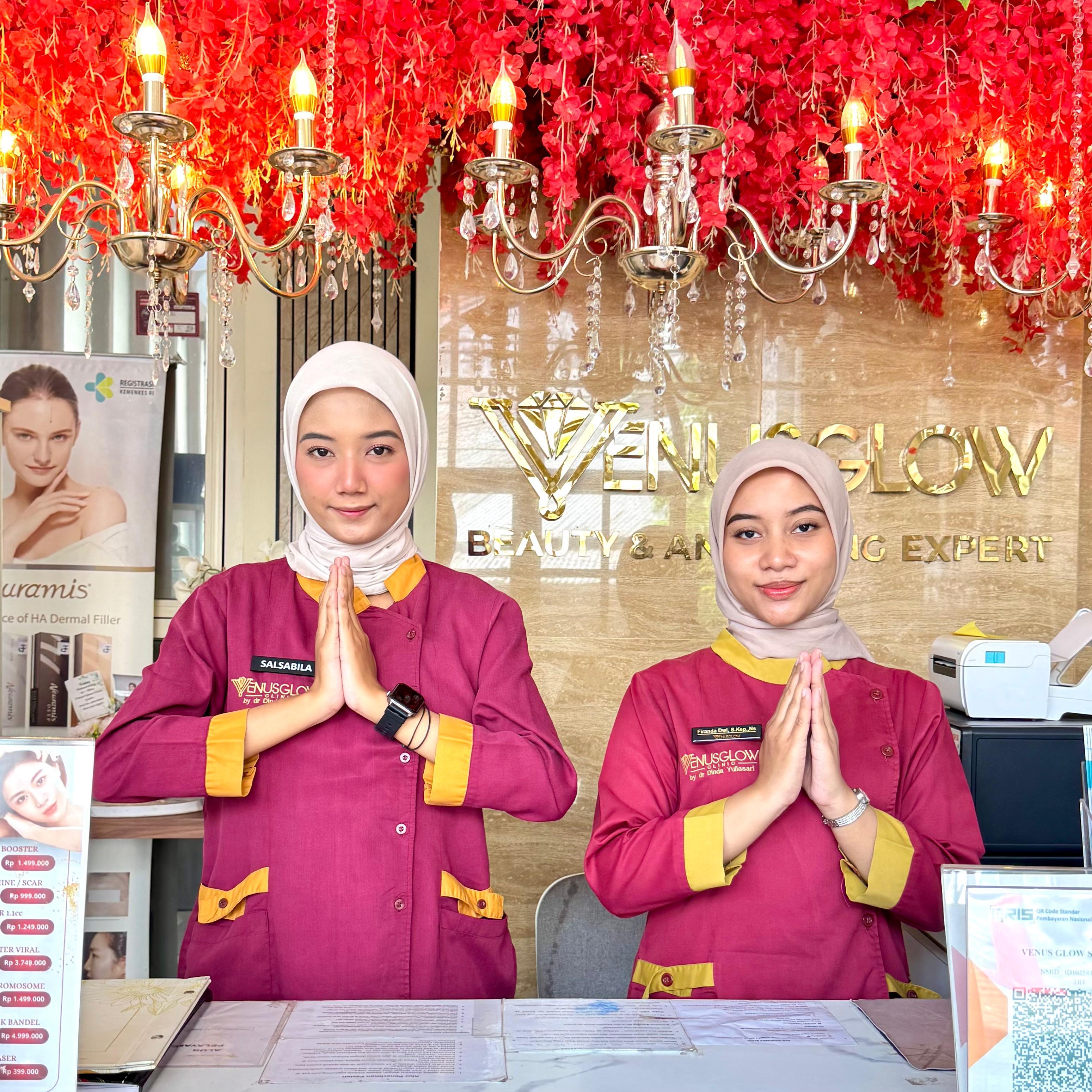 venus-glow-clinic-surabaya-staff